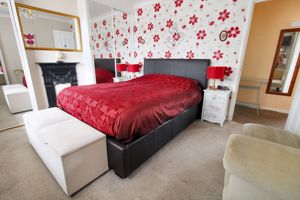 Bedroom- click for photo gallery